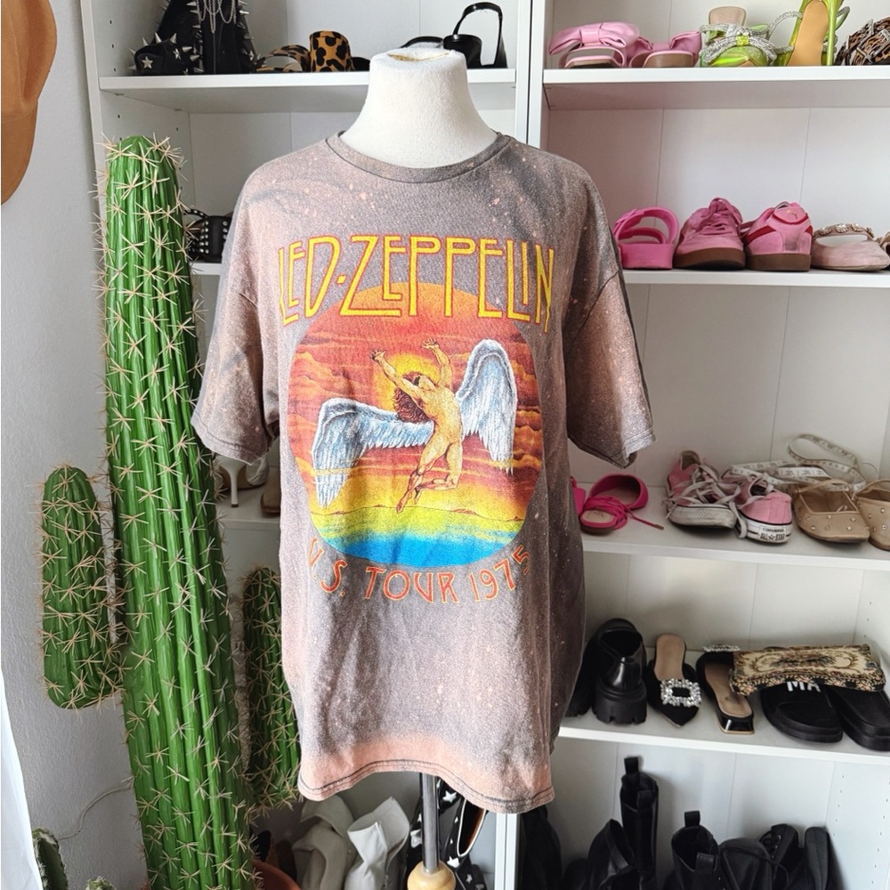 Led Zeppelin T-shirt